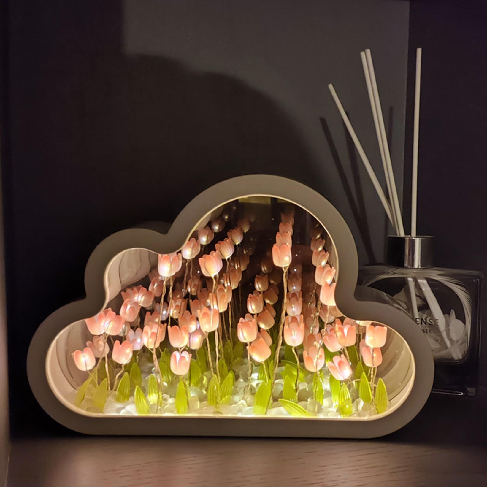 TulipGlow™ Mirror – A Cloud of Elegance with Blooming Charm